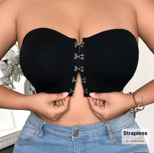 SHEIN Black Strapless Bra